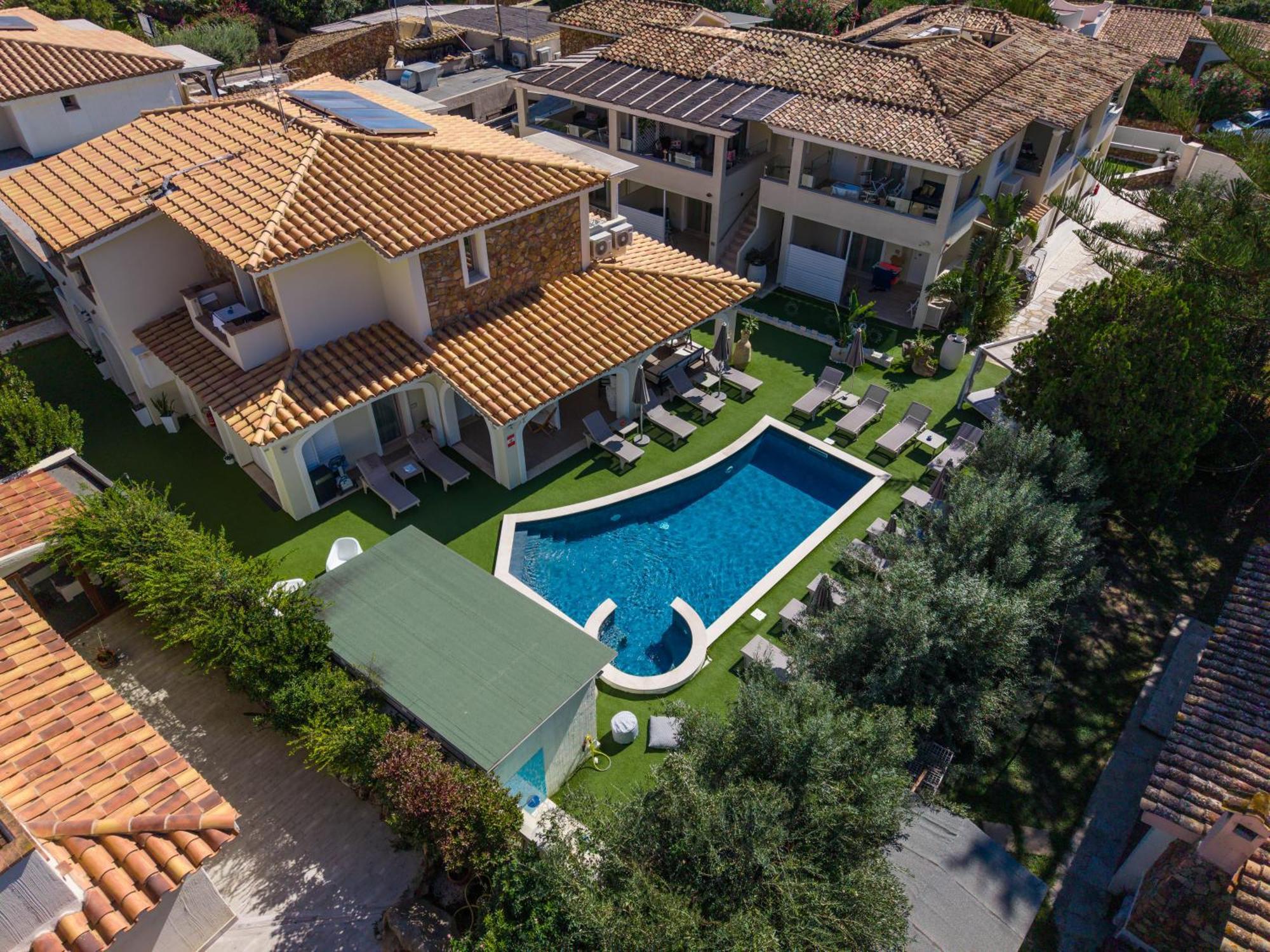 4 Hotel vicino a Cala Sinzias da Prenotare Subito