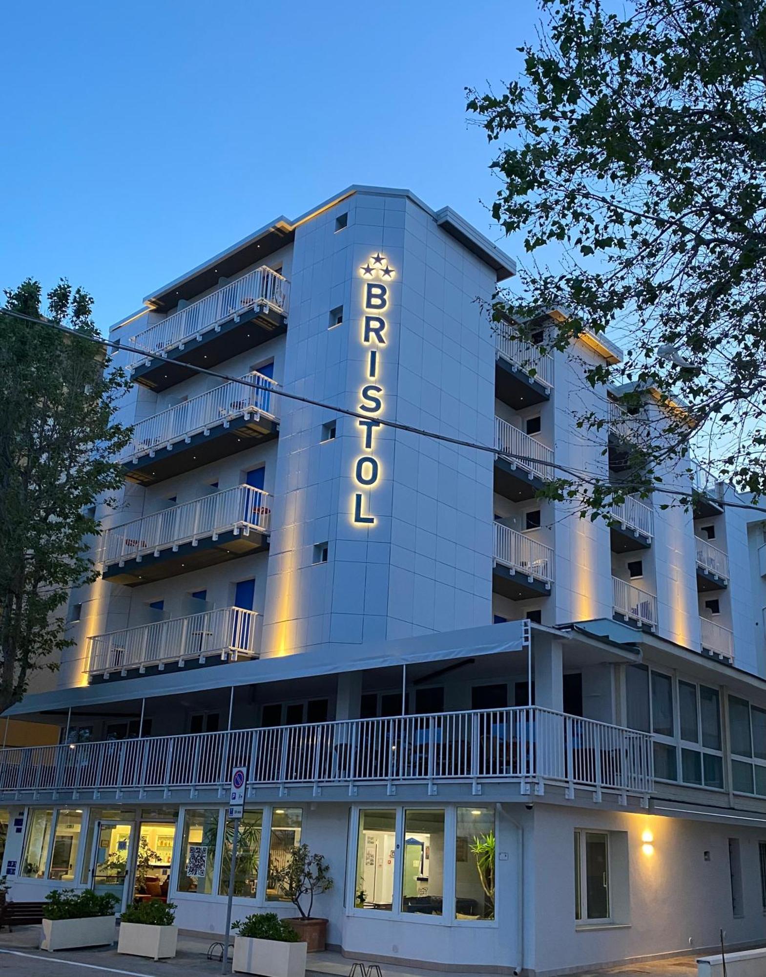 15 Hotel sul Mare Vicino al Circuito di Misano da Prenotare