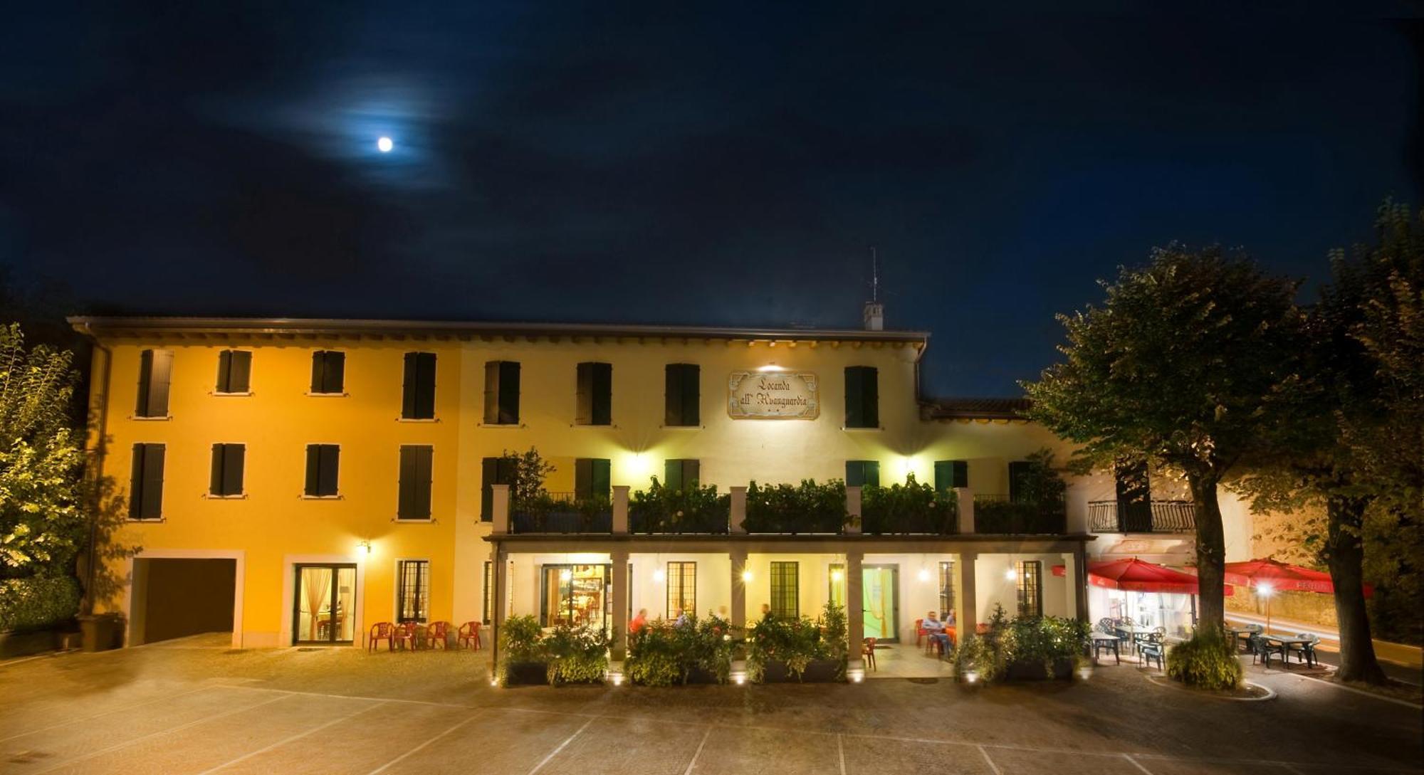 10 Hotel Romantici vicino alla Torre di San Martino della Battaglia