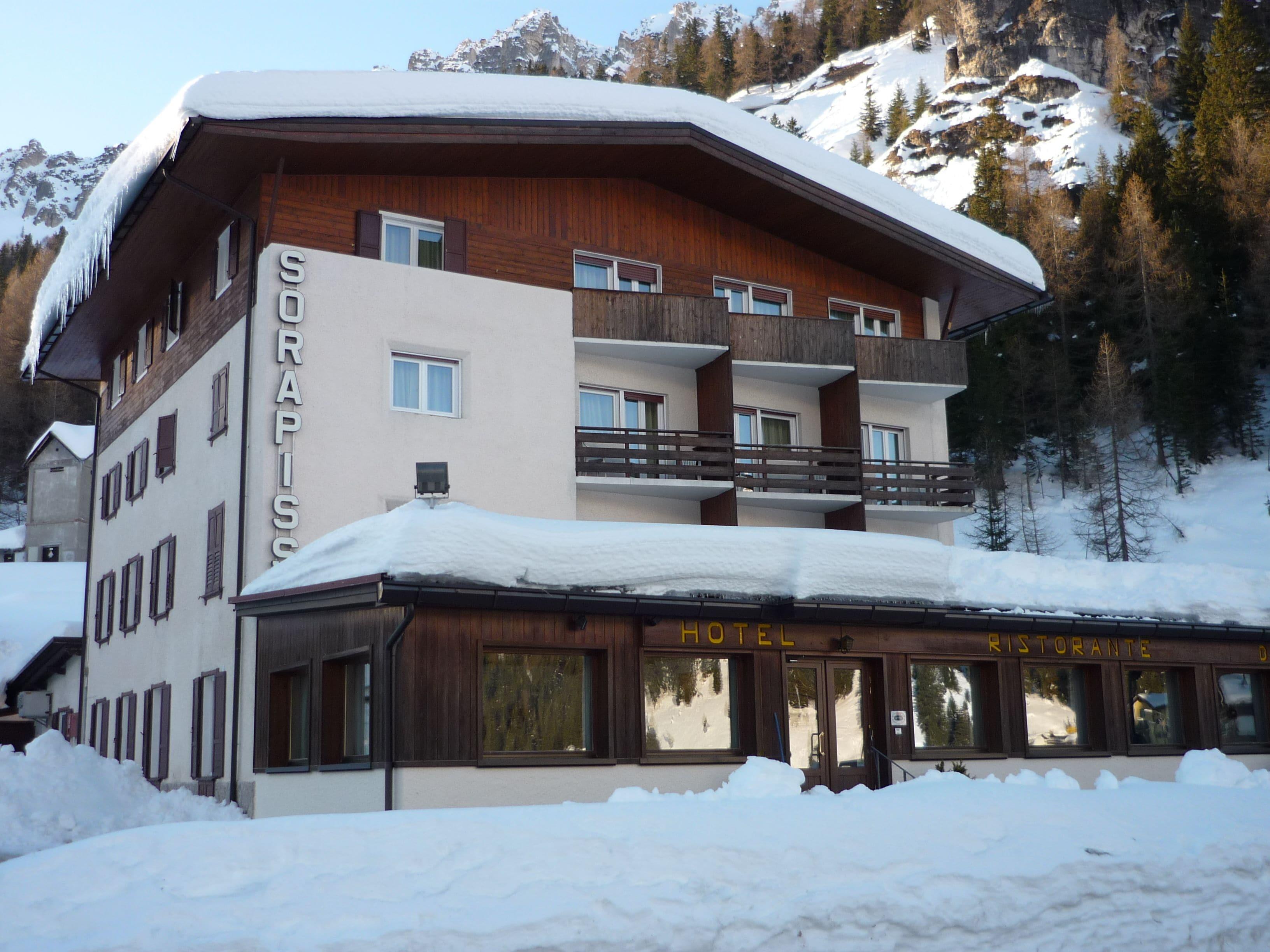 15 Resort vicino al Lago di Sorapiss che Vale la Pena Conoscere