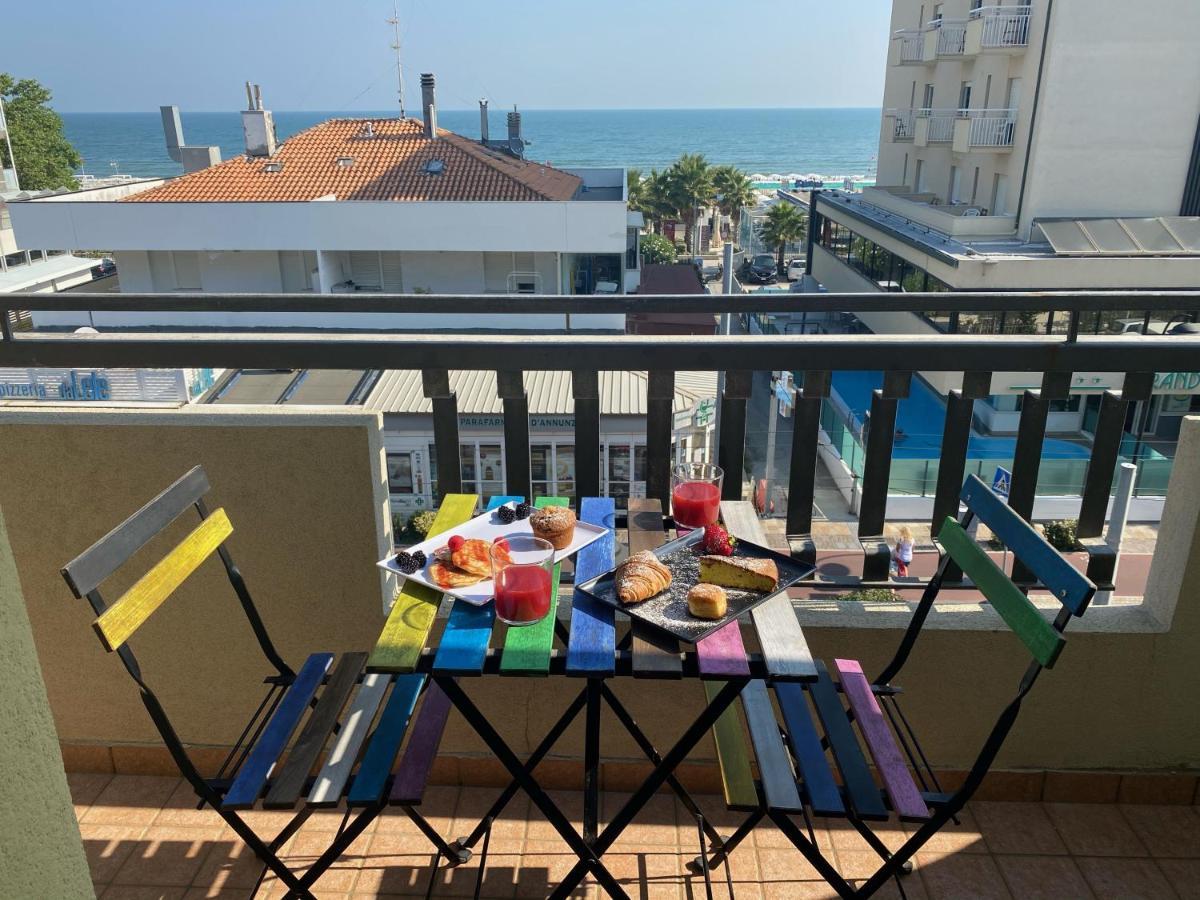 14 Hotel sul Mare vicino all'Antica Pescheria di Rimini